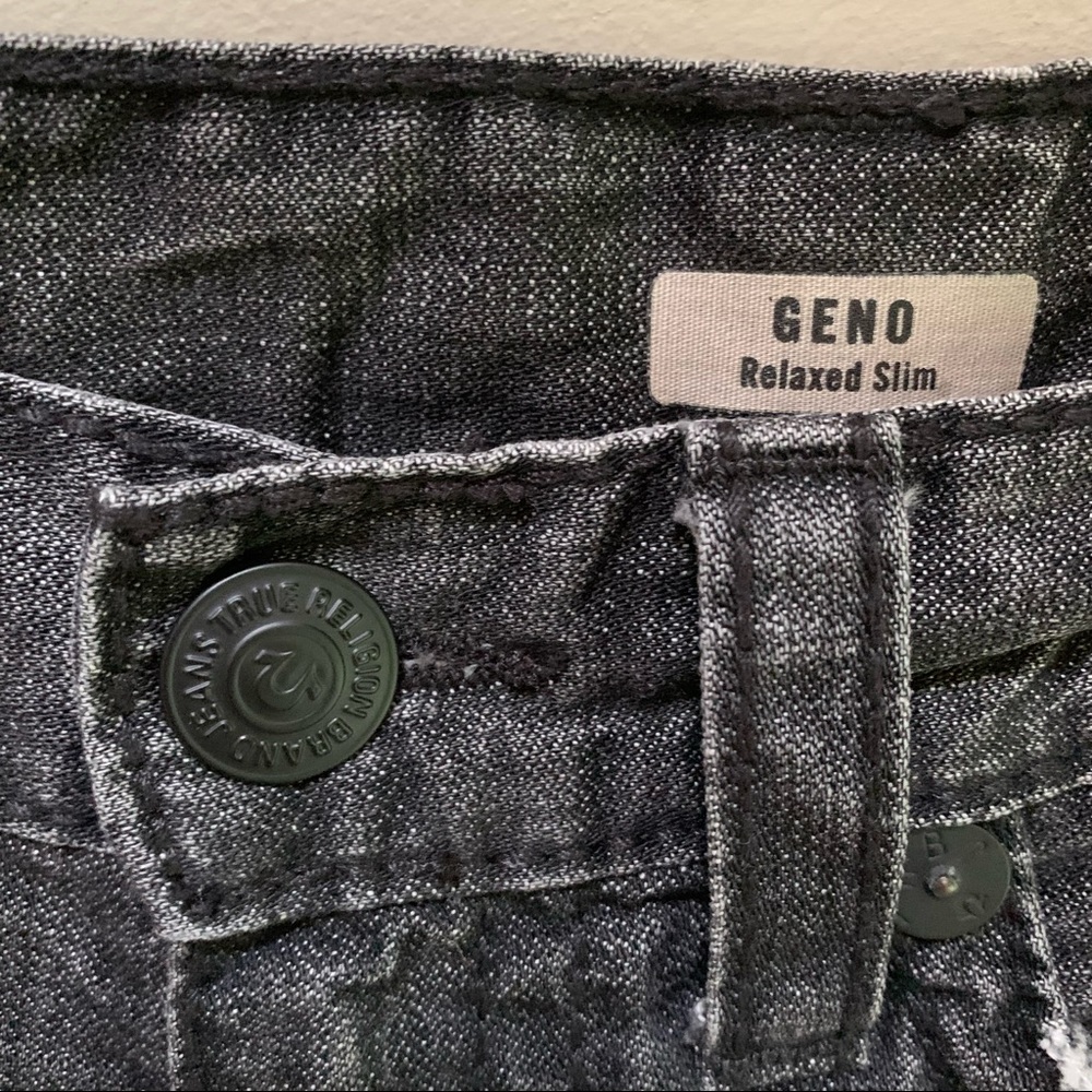 True Religion  Men's Geno Relaxed Slim Faded Black Denim Shorts - Picture 4 of 10